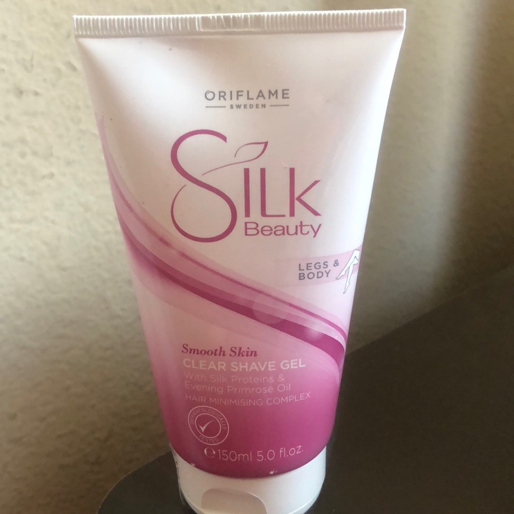Oriflame Sweden SILK Beauty Smooth Skin Clear Shave Gel with silk proteins & Eve